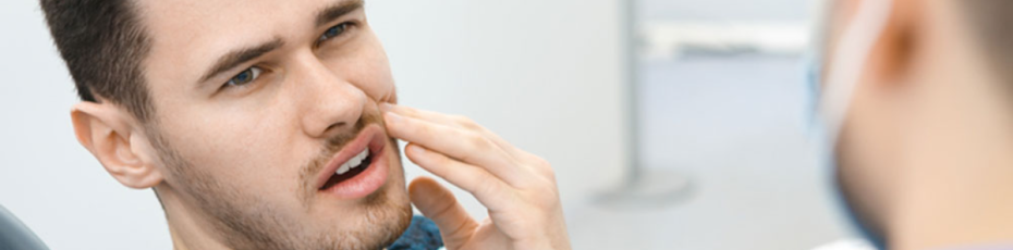 what to expect when visiting an emergency dentist for severe tooth pain